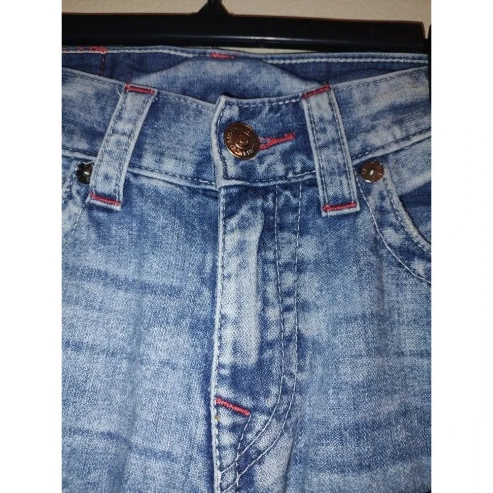 Rare Men's True Religion Huge Red Patch TR Ripped Look Jeans Size 29 RN # 112790